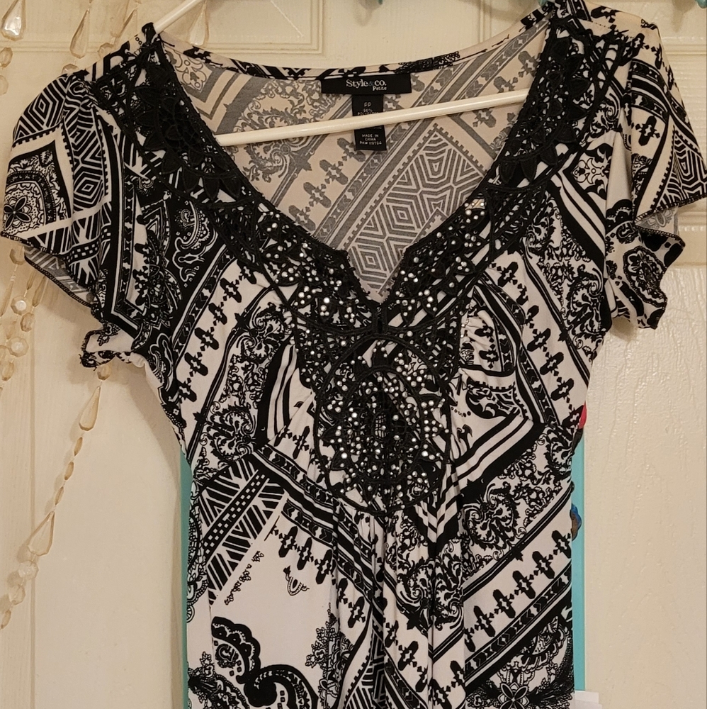 Like New black and white long dress